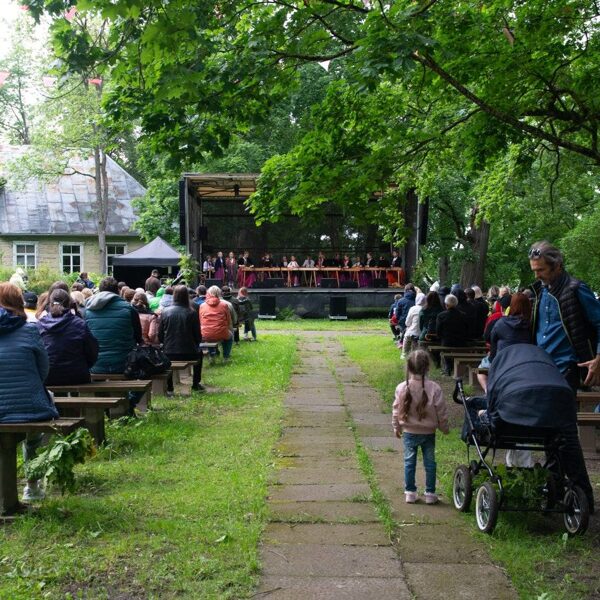 Koncerti Juglas apkaimē