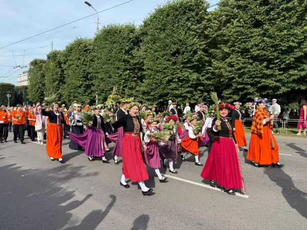 "Zaltskariņi" Dziesmu un deju svētku gājienā