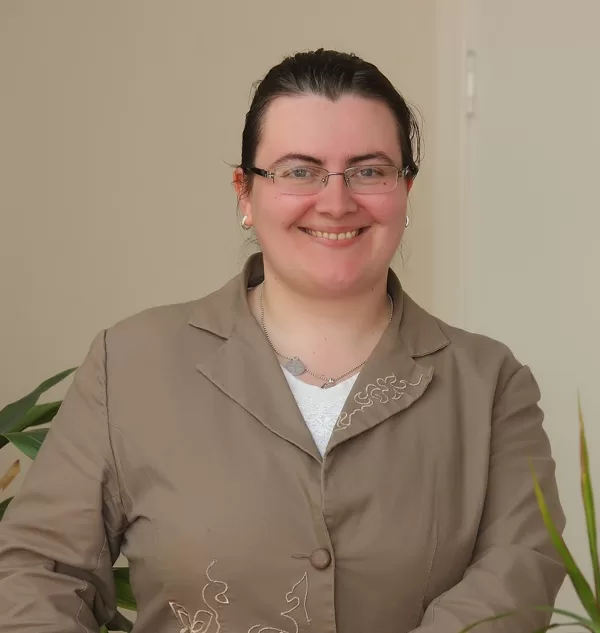 GABRIELA ČERŅAVSKA /klavierspēles skolotāja/