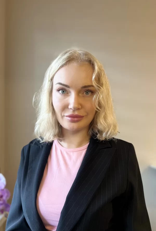 MADARA ECĒTĀJA /akordeona spēles skolotāja/