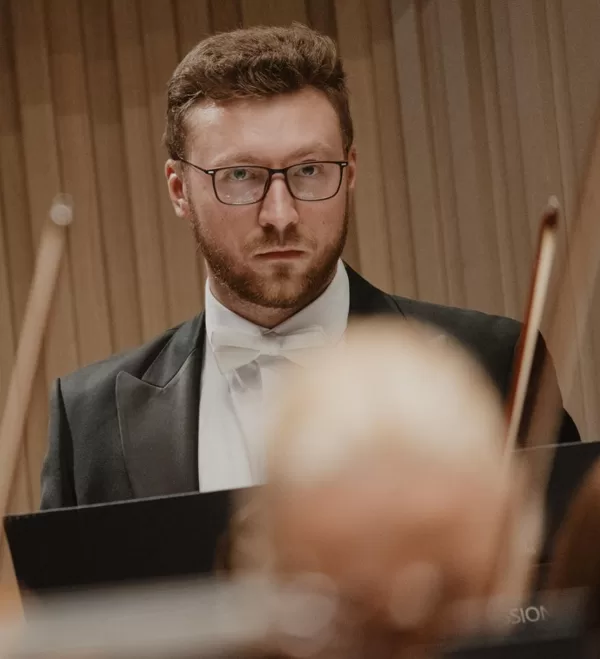 ARNIS STEPIŅŠ /sitaminstrumentu spēles skolotājs/