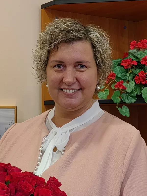 IVETA LĀRIŅA /flautas spēles skolotāja/